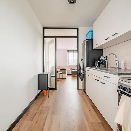 A Cosy Apartment *